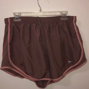 Nike Women's Tempo Dry Core 3'' Running Shorts